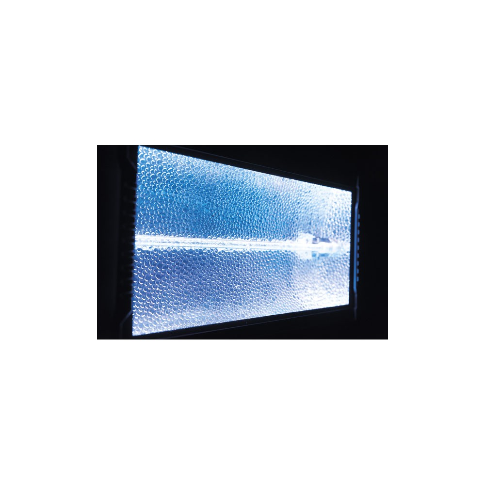 Showtec Titan Strobe BLAZE 1500W + RGB