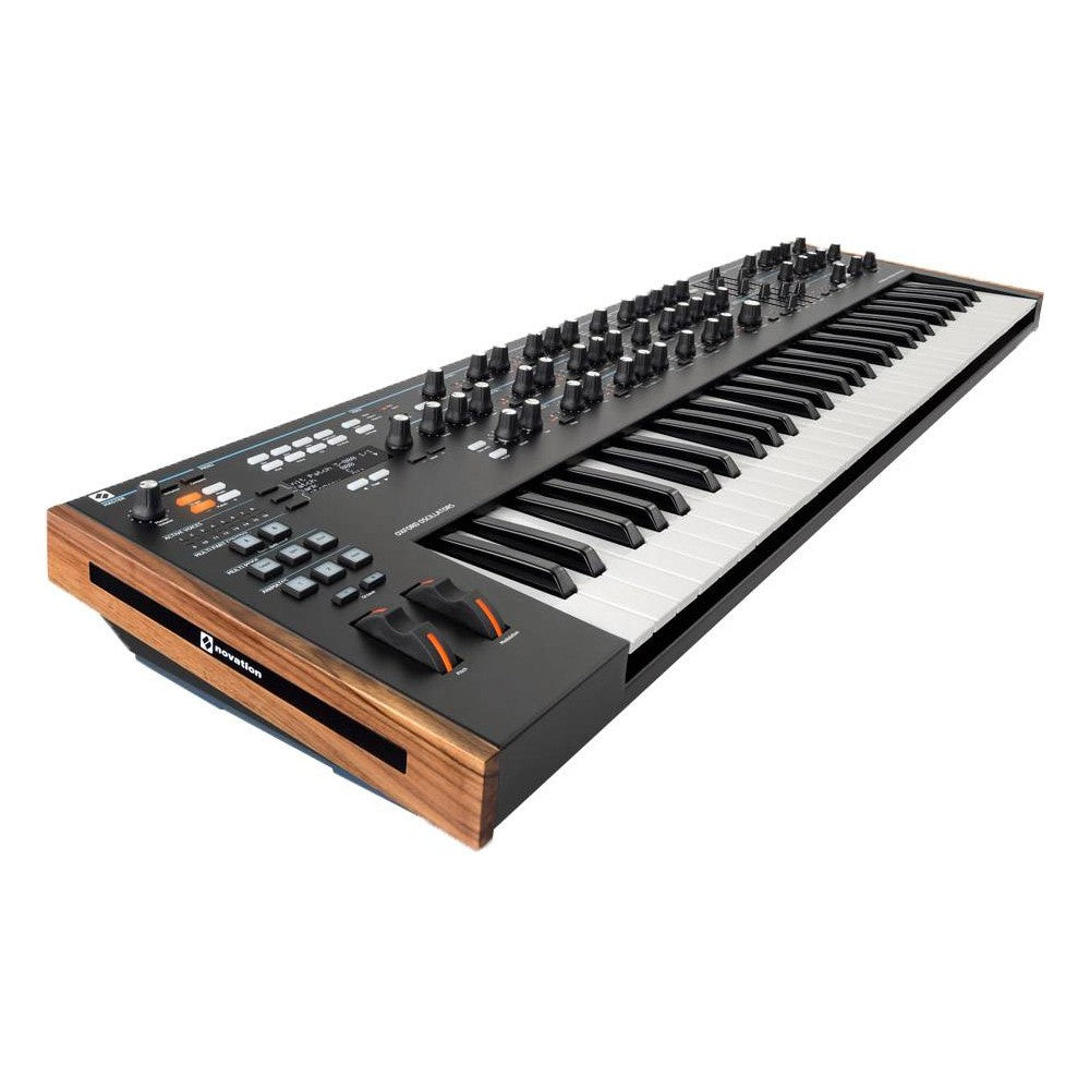 NOVATION SUMMIT Synth polifonico
