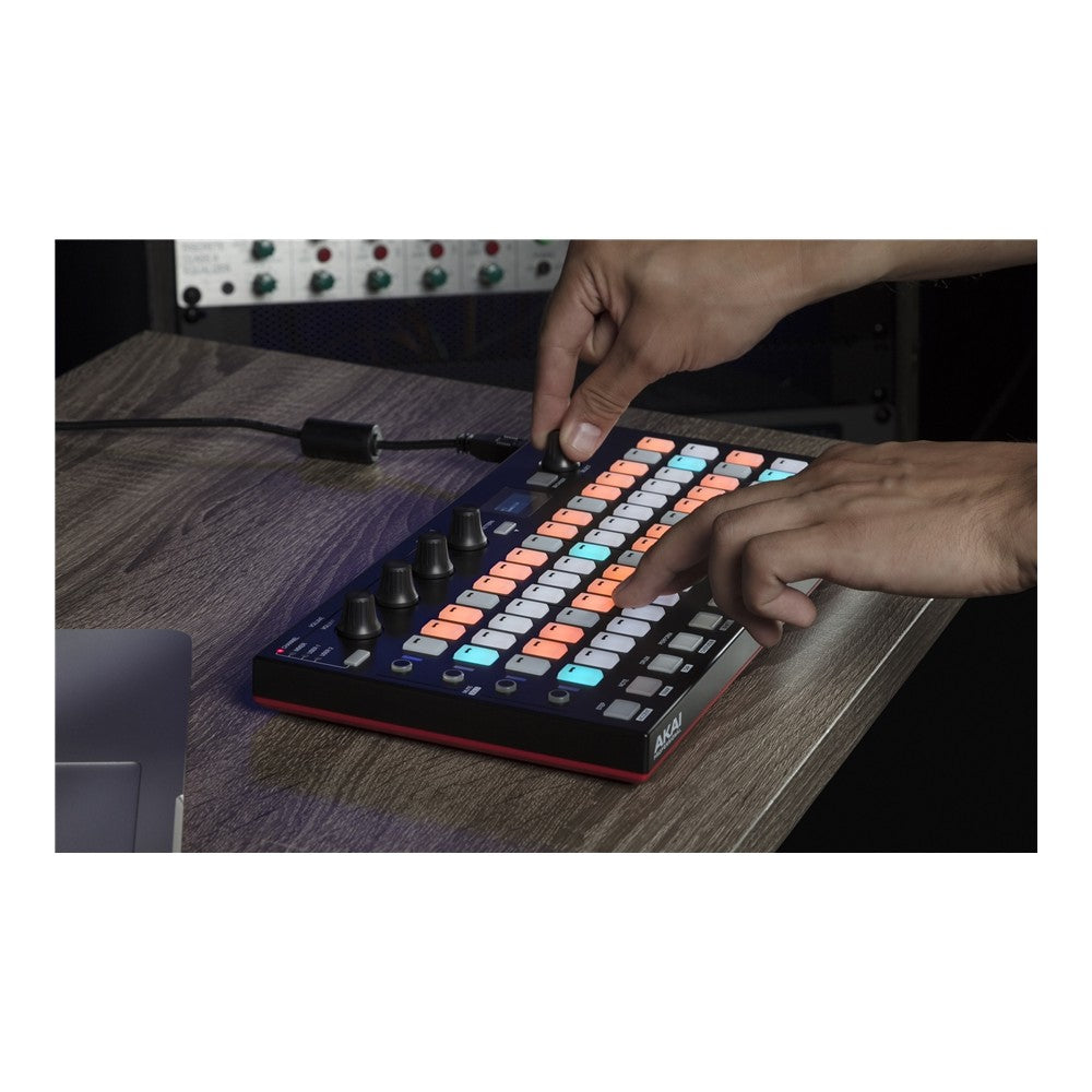 Akai Professional AKAI FIRE (Solo Controller)