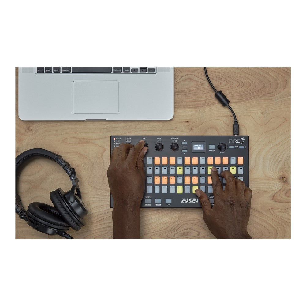 Akai Professional AKAI FIRE (Solo Controller)