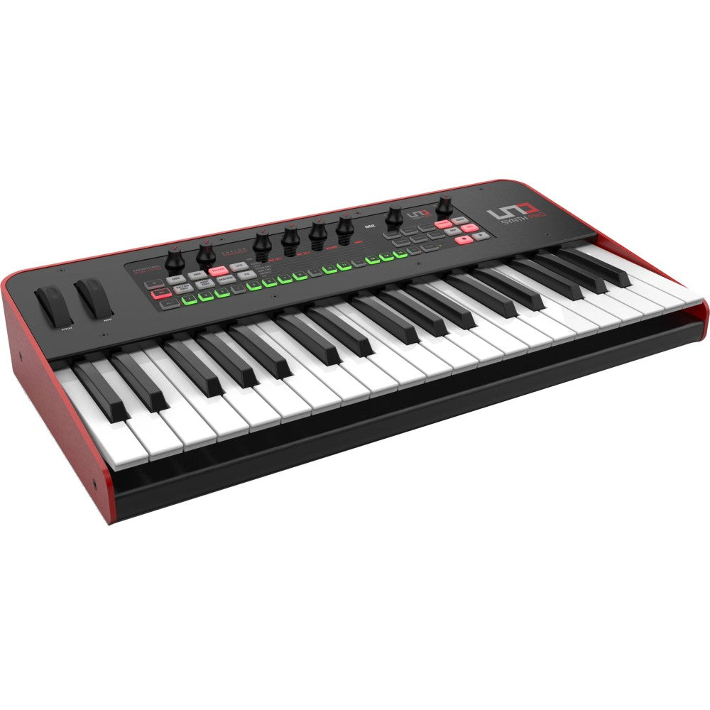 IK MULTIMEDIA UNO SYNTH PRO Sintetizzatore analogico