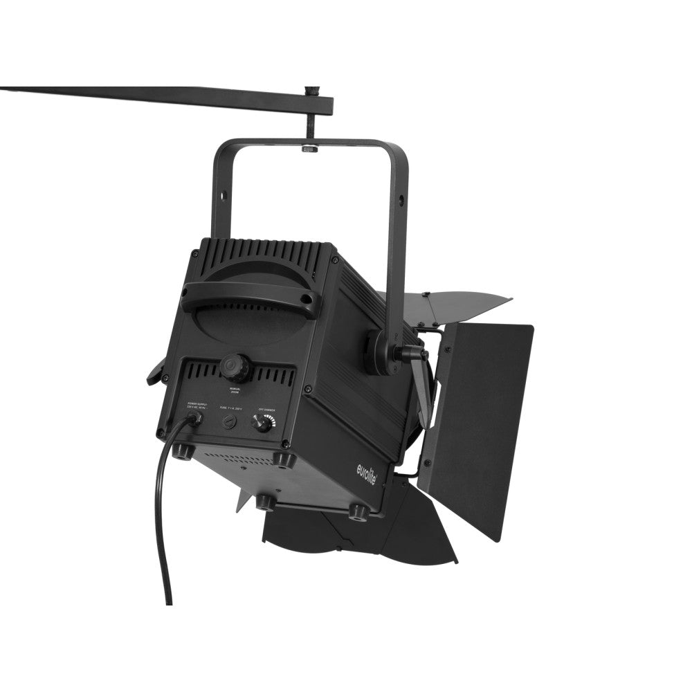 Foco teatral EUROLITE LED THA-100F TRC negro