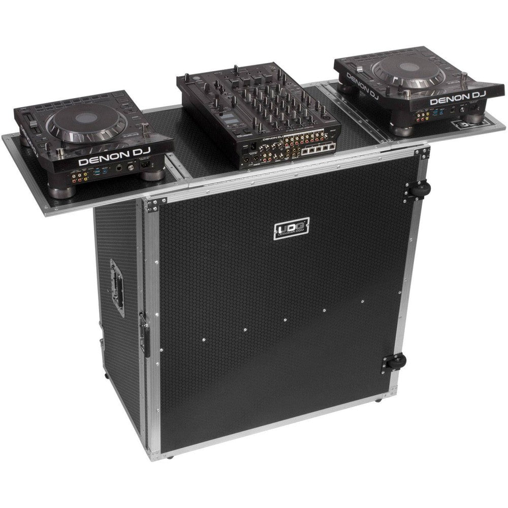 UDG GEAR U92049SL2 - ULTIMATE FOLD OUT DJ TABLE SILVER PLUS (WHEELS)