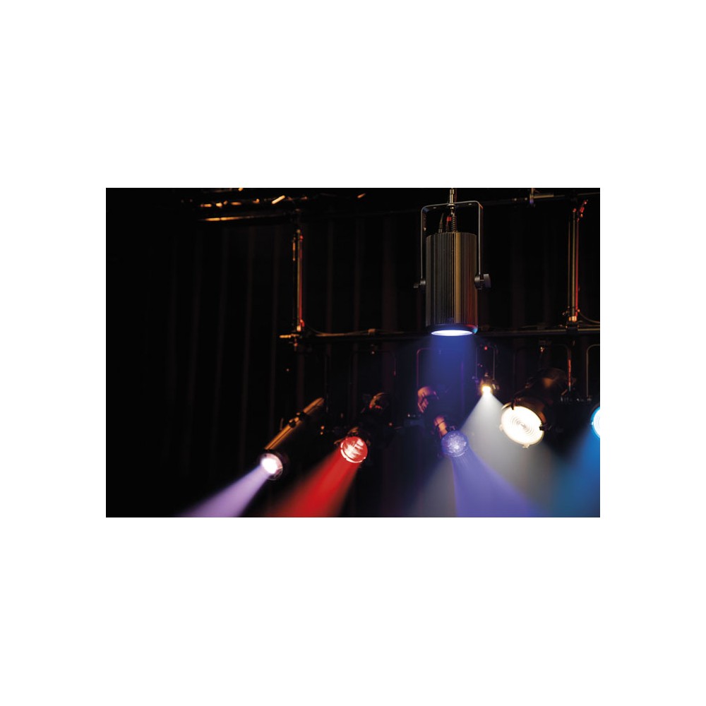 Showtec Performer Pendant 75 Q6 Fresnel de LED RGBALC de 70 W