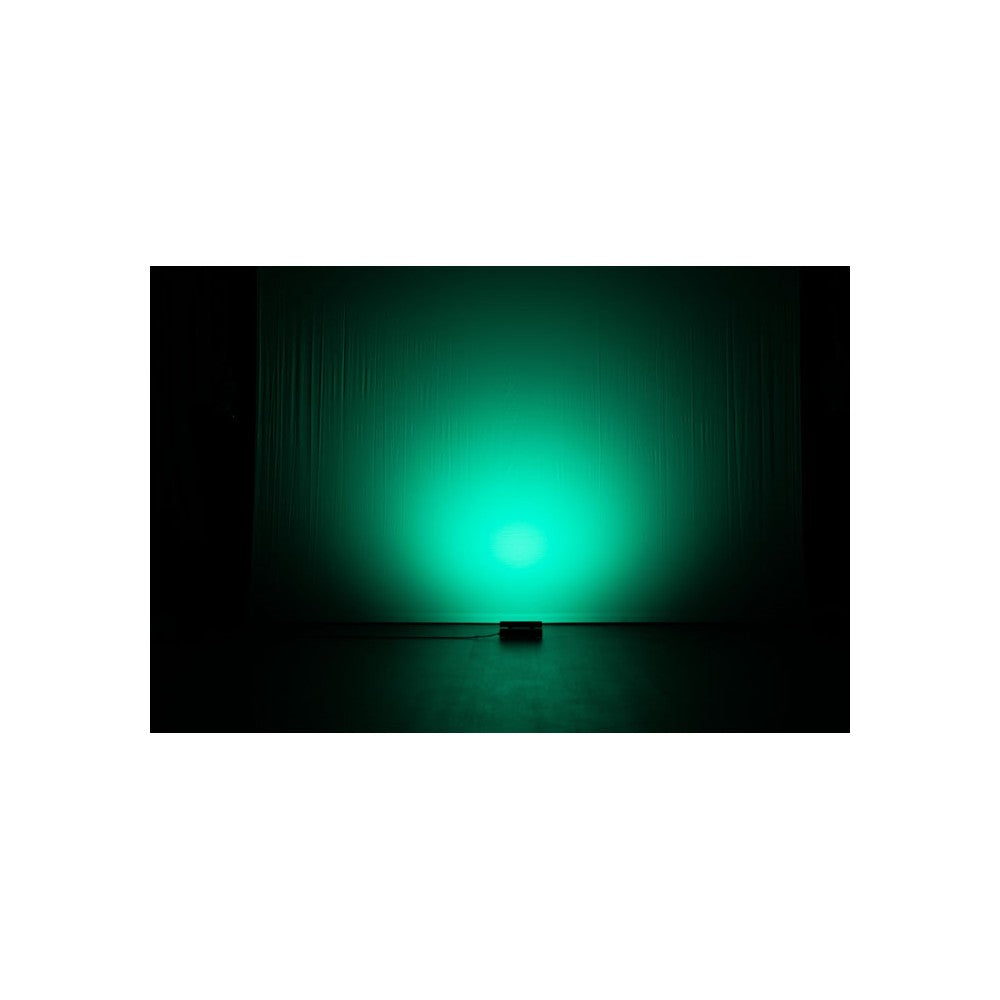 Showtec Performer Cyc Q6 Cyclorama wash for backdrops