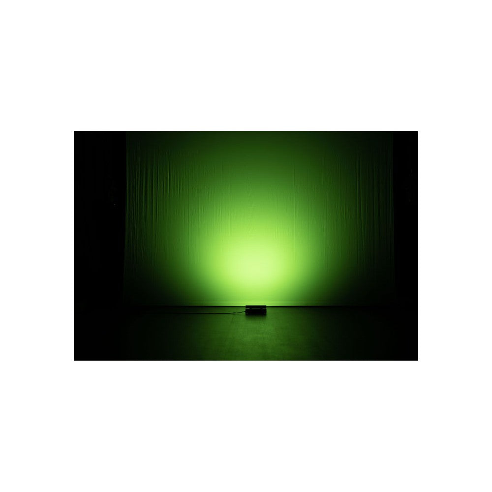 Showtec Performer Cyc Q6 Cyclorama wash for backdrops