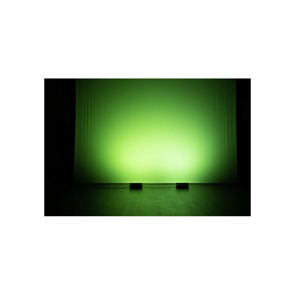 Showtec Performer Cyc Q6 Cyclorama wash for backdrops