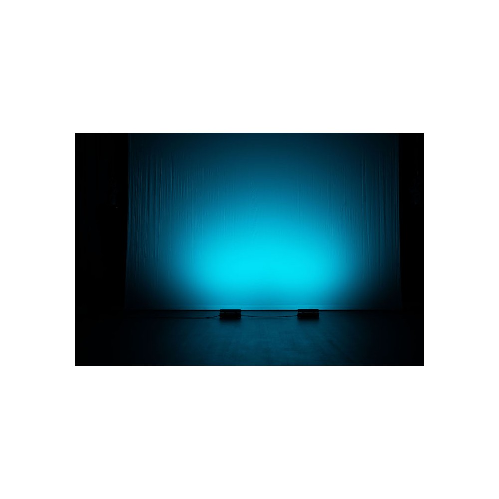 Showtec Performer Cyc Q6 Cyclorama wash for backdrops