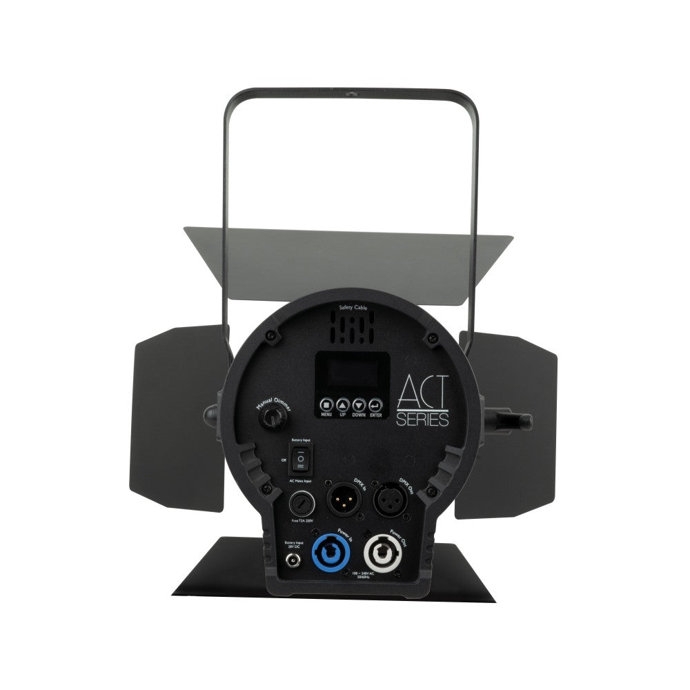 Showtec ACT Fresnel 150 WW Fresnel LED compacto para teatro de 150 W blanco cálido