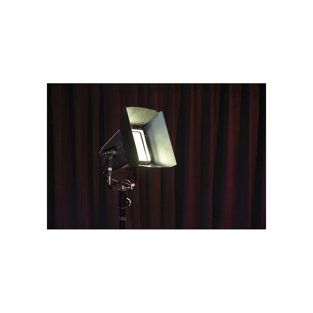 Showtec ACT Flood 100 RGBW Foco Teatral Cuádruple LED 100 W RGBW