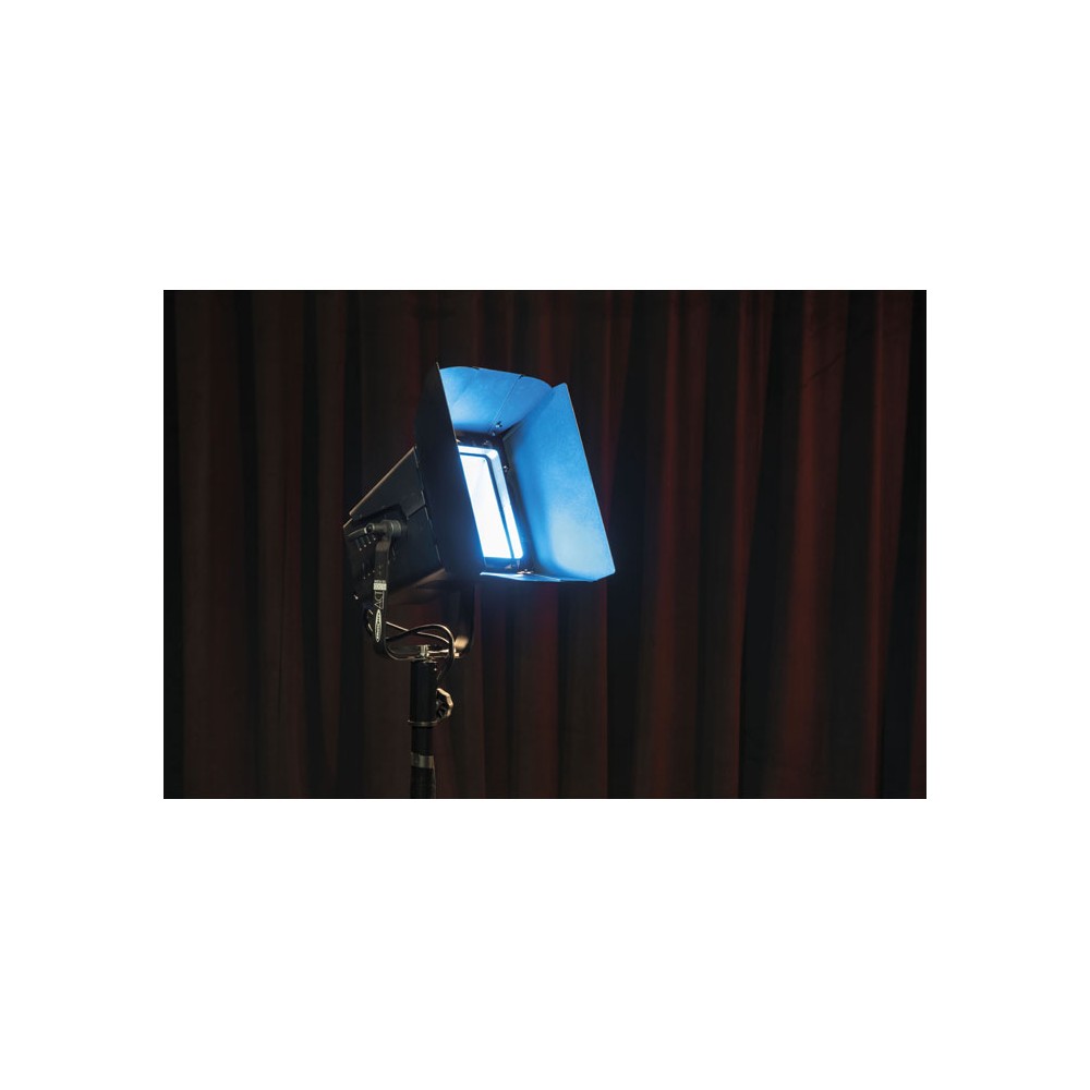 Showtec ACT Flood 100 RGBW Foco Teatral Cuádruple LED 100 W RGBW