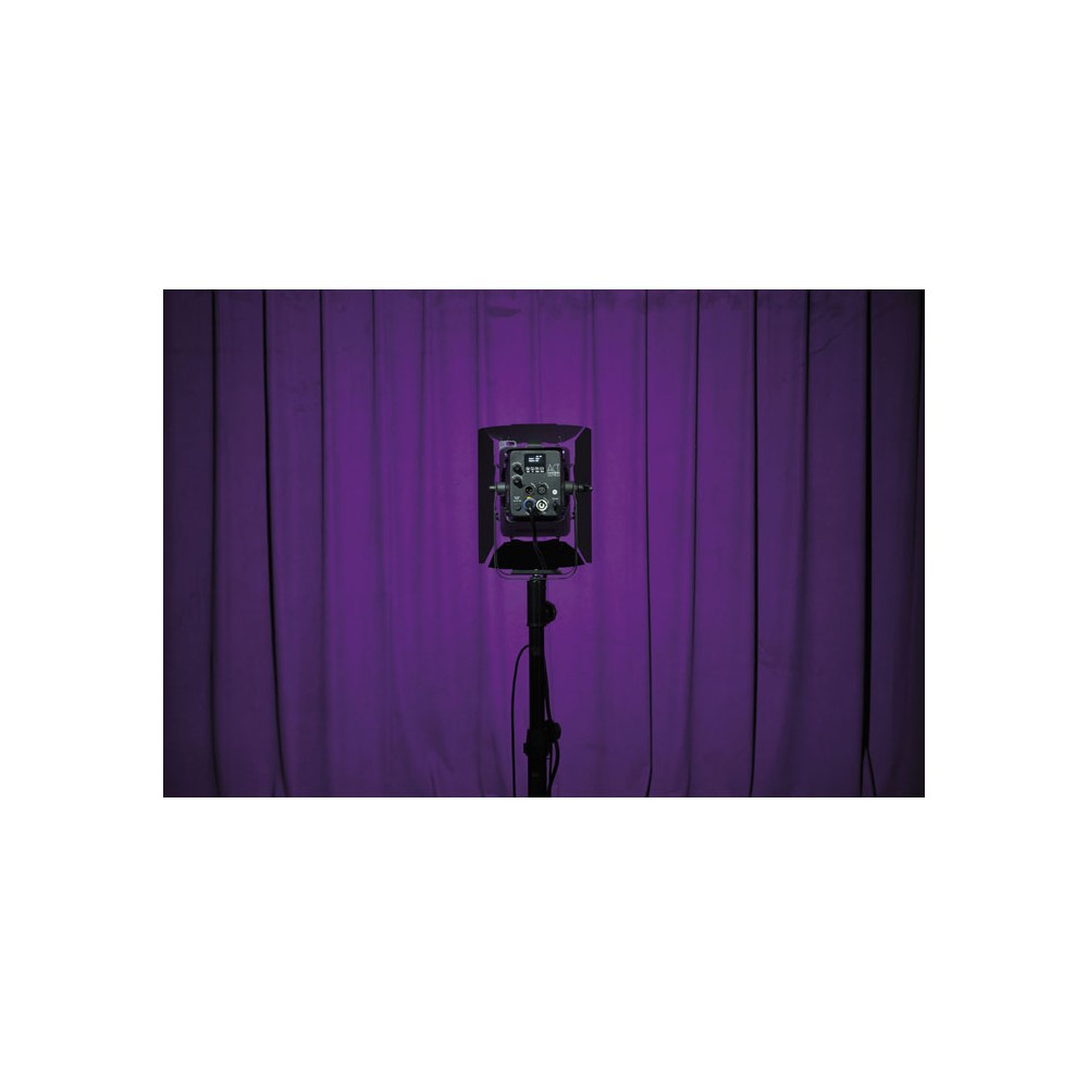 Showtec ACT Flood 100 RGBW Foco Teatral Cuádruple LED 100 W RGBW