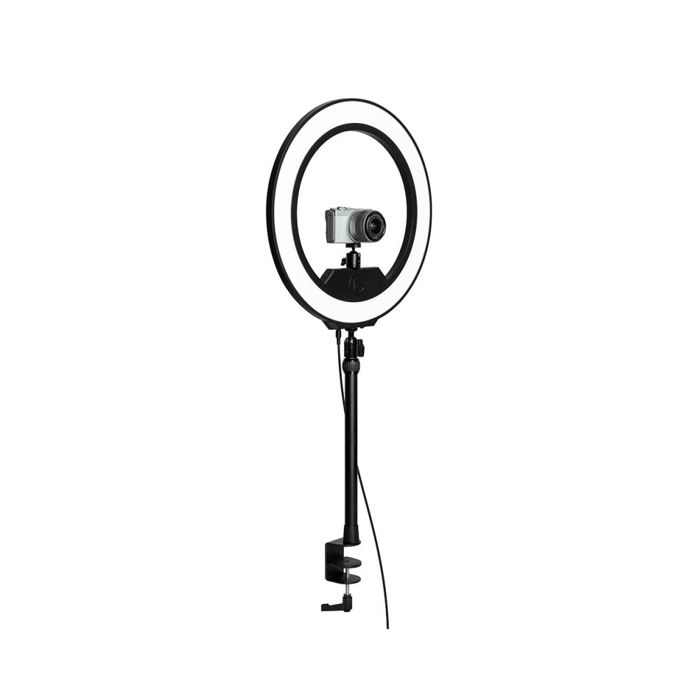 Elgato Engineered to flatter the skin, eliminate shadows and give your eyes that extra-special sparkle