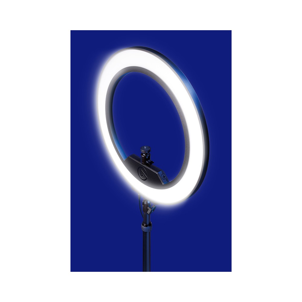 Elgato Engineered to flatter the skin, eliminate shadows and and give your eyes that extra-special sparkle