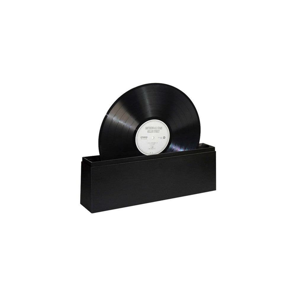 Enova Hifi Vinyl cleaning machine, it uses distilled water mixed with a washing solution (supplied)