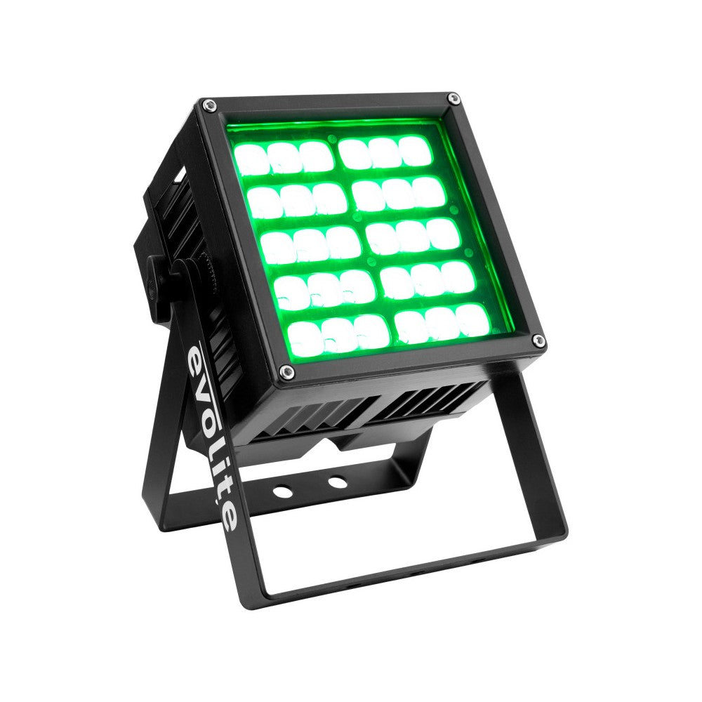 Evolite Battery-powered 30 x 5 W RGB LED architectural projector with reflector system, IP 65