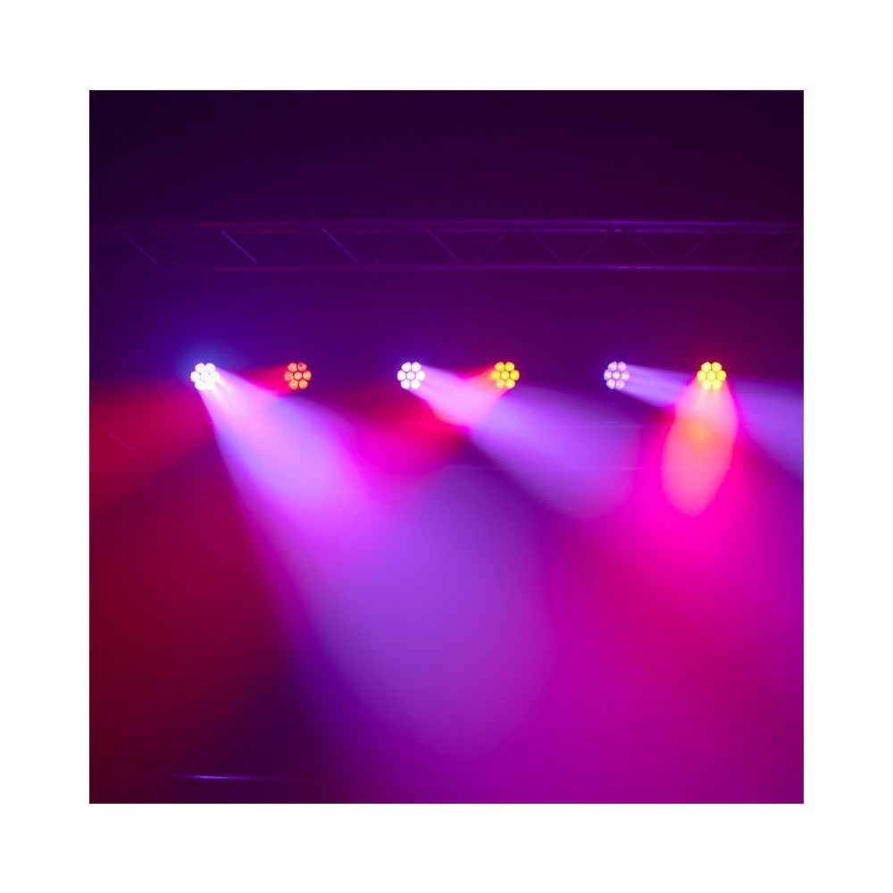 Evolite 7 x 30 W wash moving head with zoom, DMX controllable