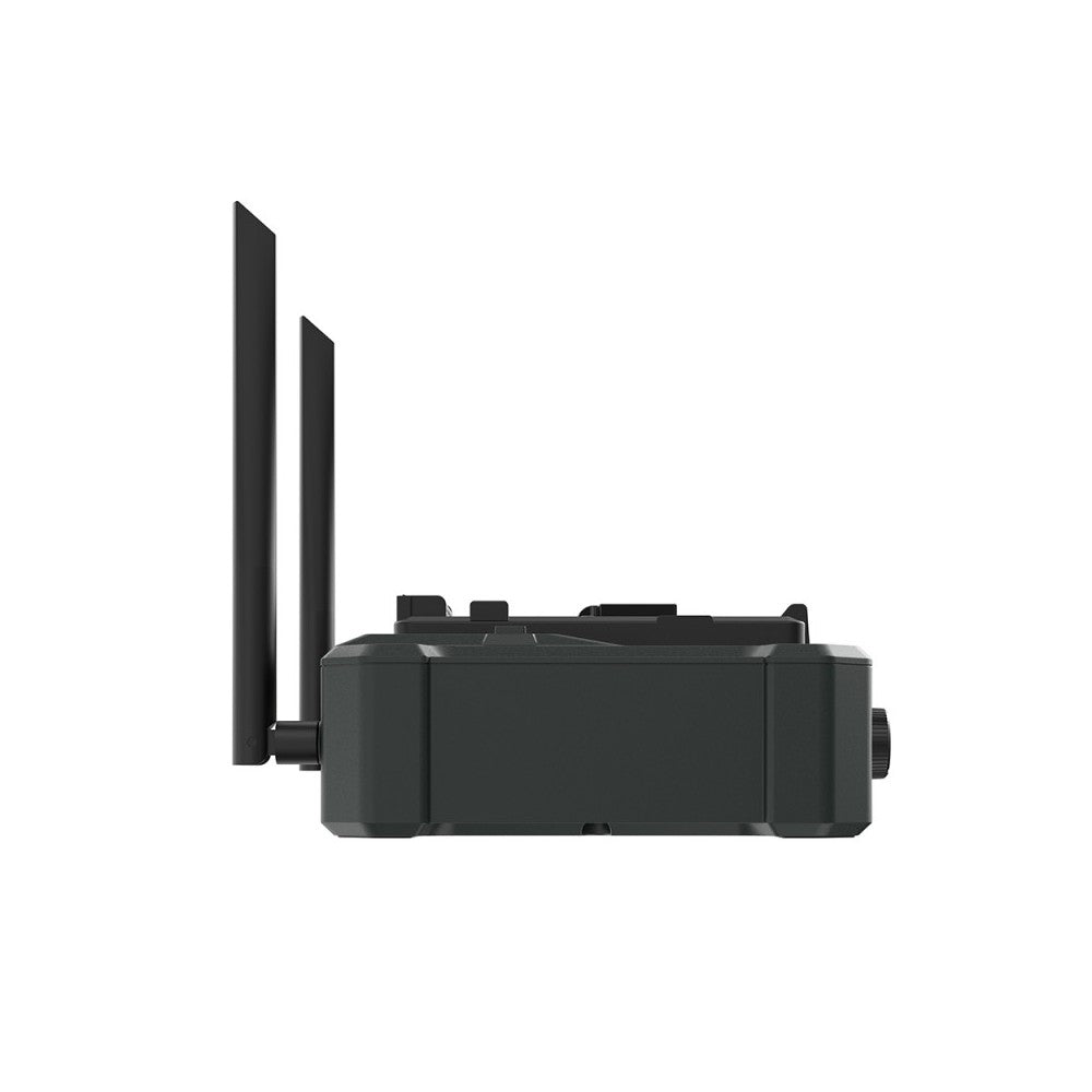 Hollyland Full Duplex Wireless Intercom System with 9 headsets (1 wired) and HUB