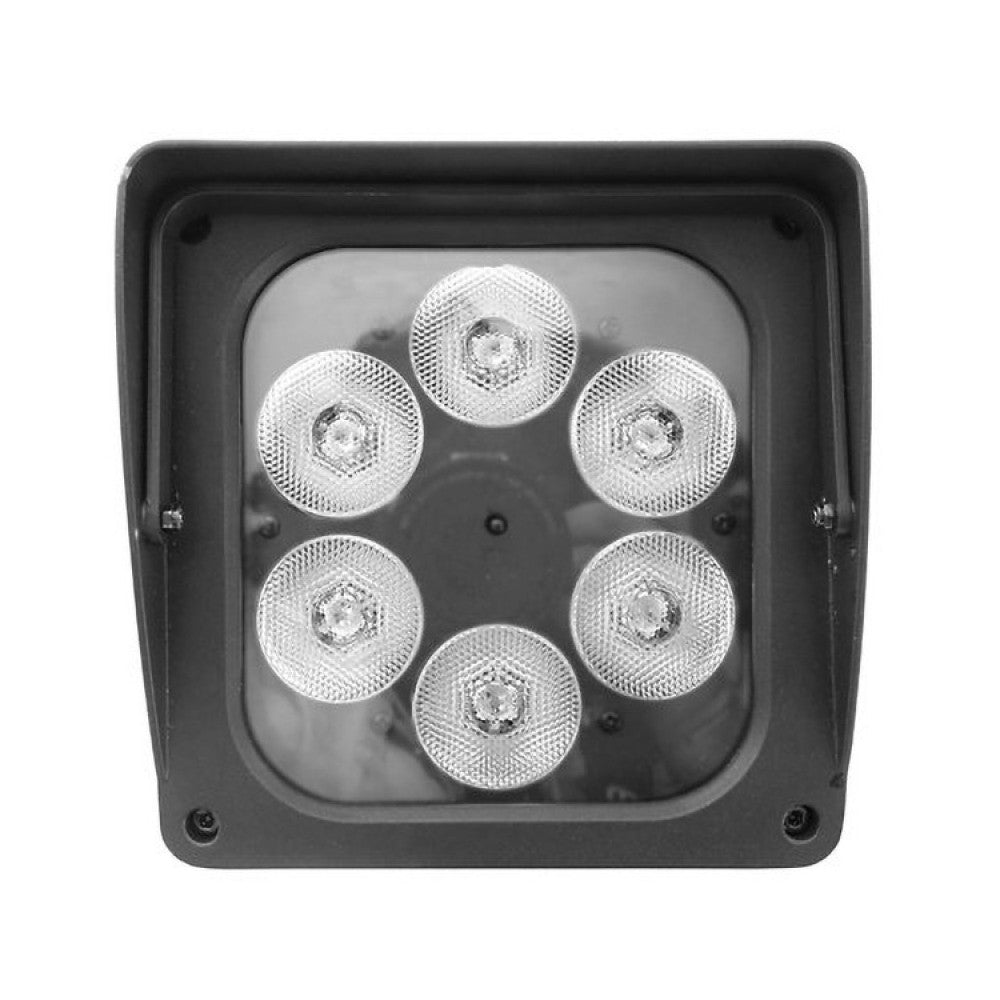 Proyector LED impermeable Evolite 6 x 15 W a batería con conexión DMX inalámbrica