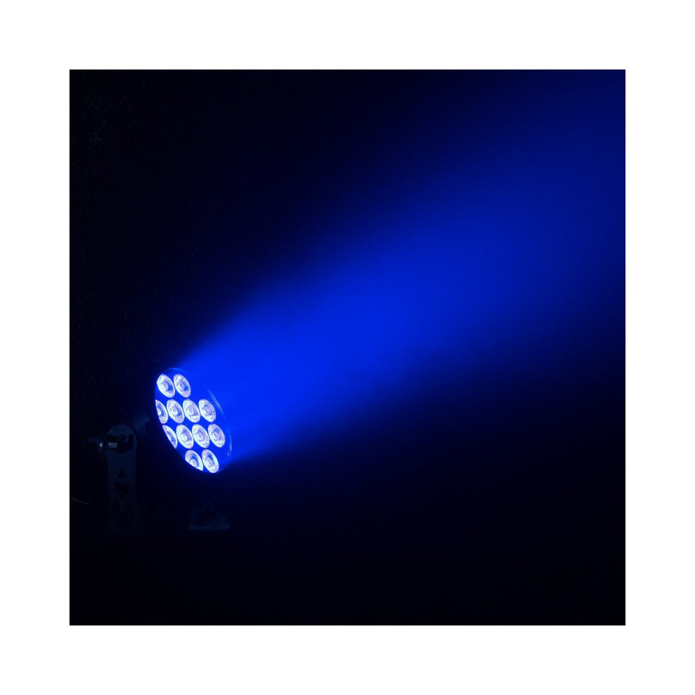 Proyector LED Evolite 12 x 12W RGBWA-UV 6 en 1, IP65, entregado en flight case de 6 unidades con cargador integrado