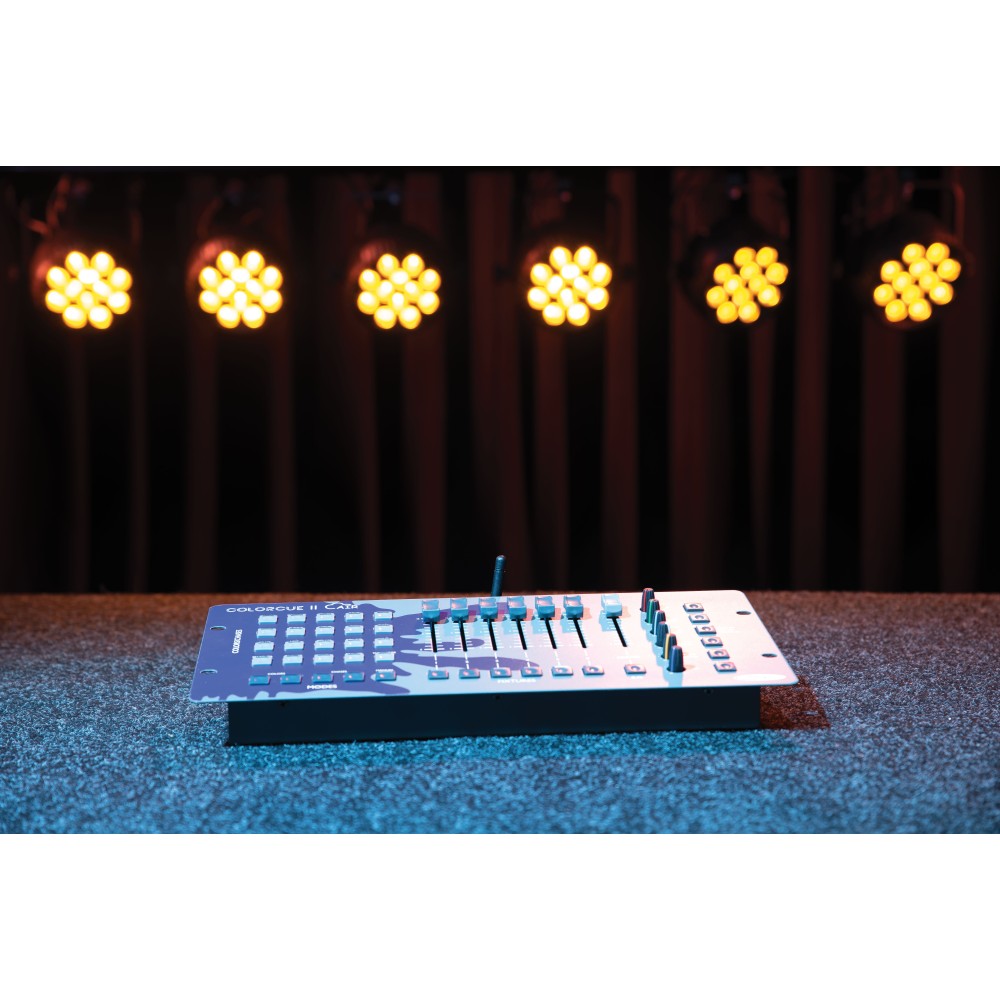 Controlador LED Showtec ColorCue 2 Air inteligente, con 6 faders y alimentado por batería, B-Stock