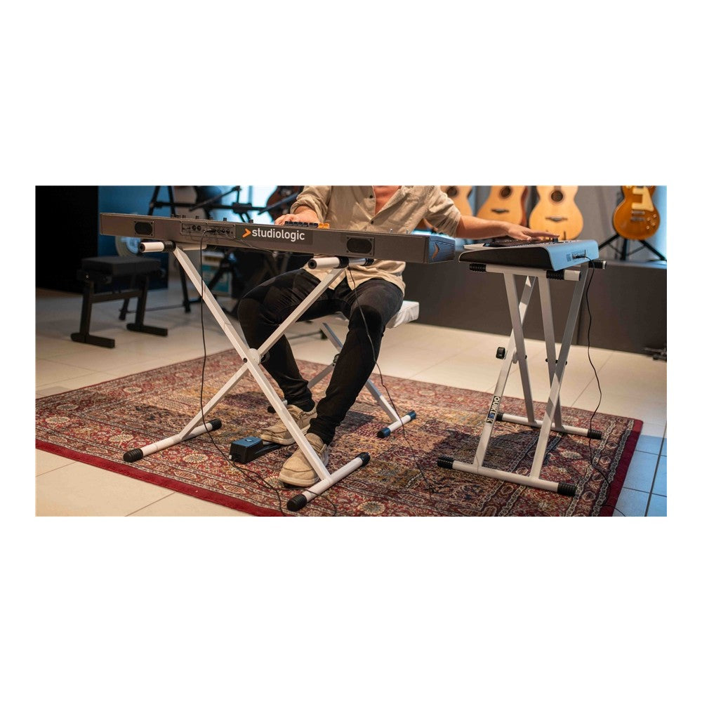 Quik Lok T20-WH-BB "X" Keyboard Stand