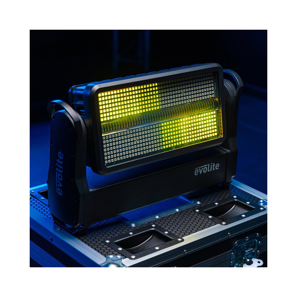 Evolite PRO Motorized Strobe and Wash IP65 hybrid floodlight for indoor and outdoor use, kit of 2 pcs. in a flight case