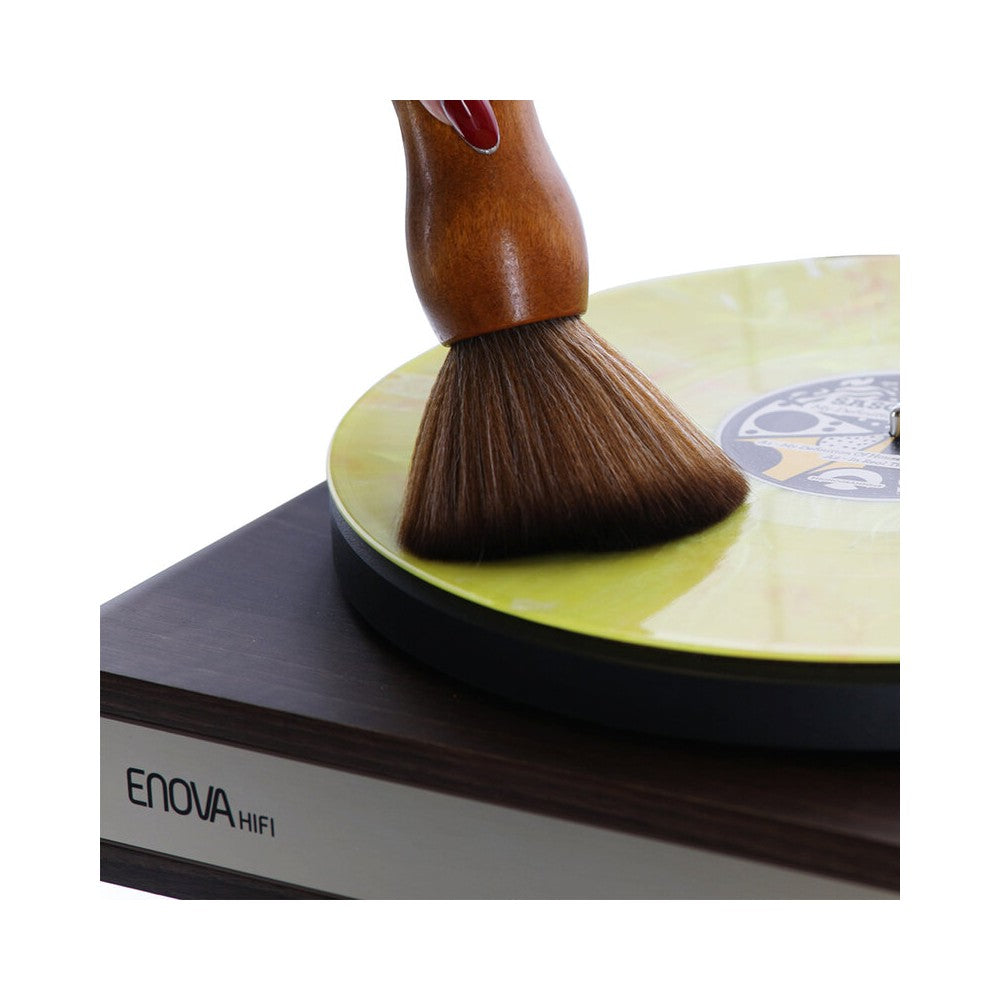 Enova Hifi Carbon fiber brush