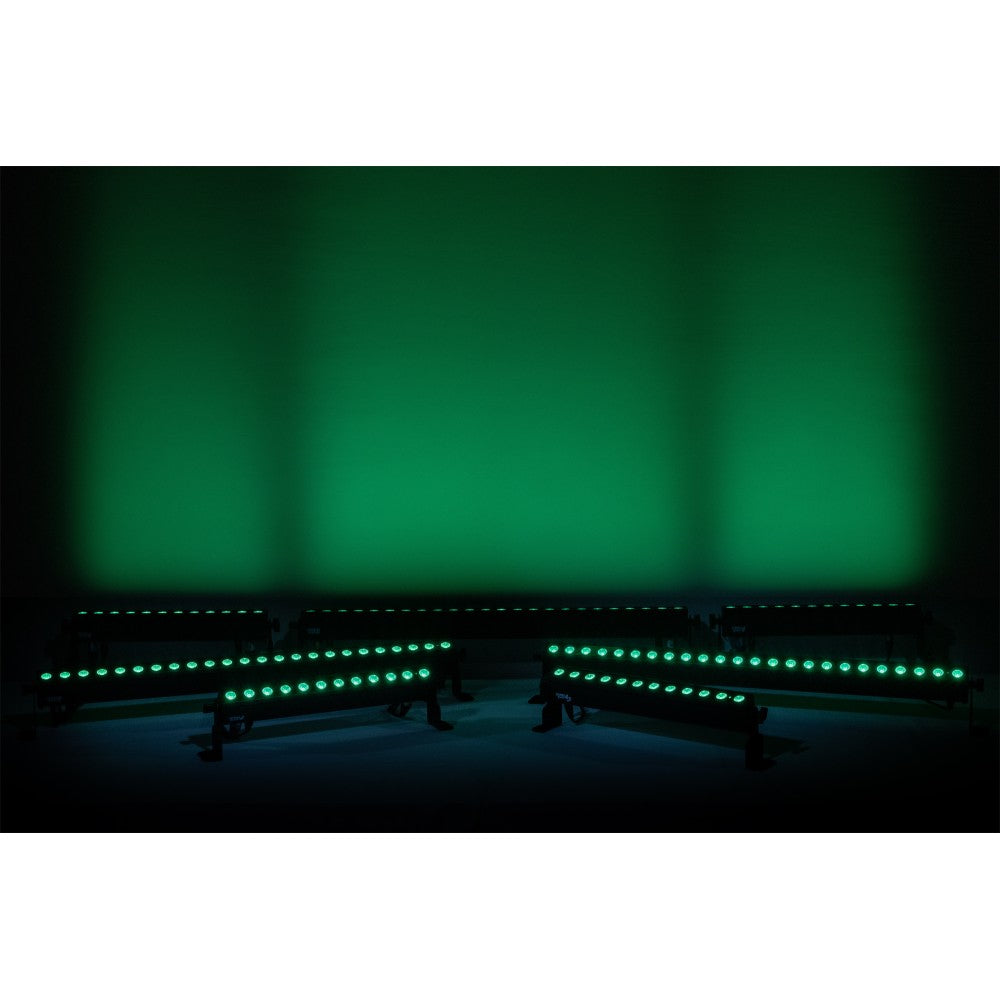 SHOWTEC Sonus Bar 8 Barra luminosa RGBW per interni