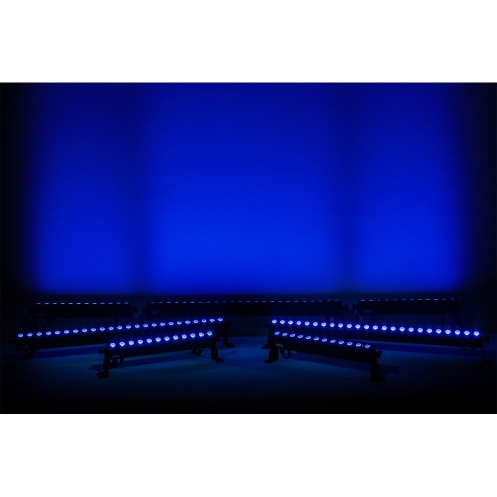 SHOWTEC Sonus Bar 8 Barra luminosa RGBW per interni
