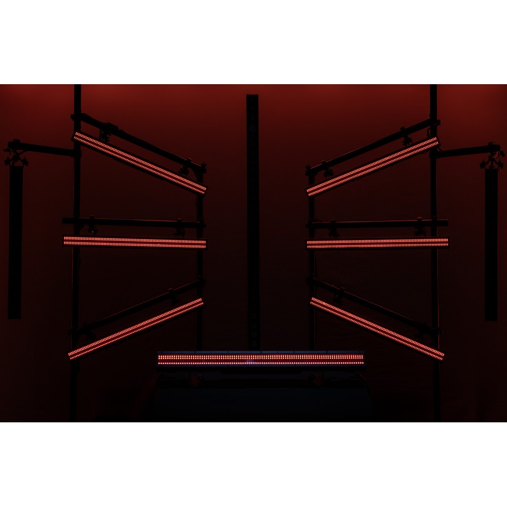 SHOWTEC Spectra Strobe LED Bar 360 x 1W white and 384 x 0.5W RGB - IP65
