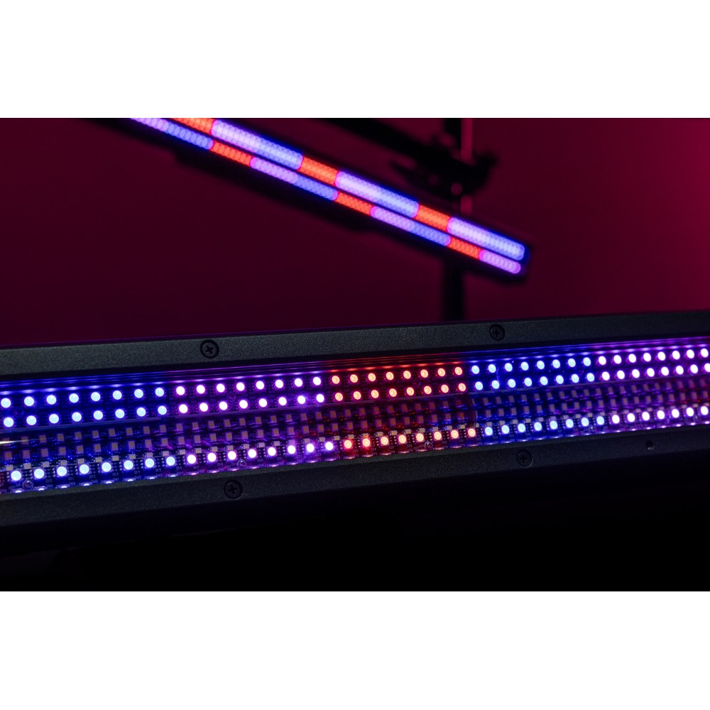 SHOWTEC Spectra Strobe LED Bar 360 x 1W white and 384 x 0.5W RGB - IP65