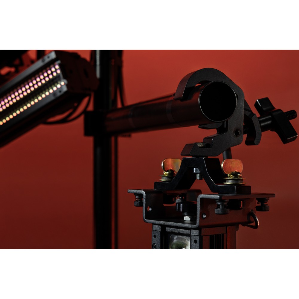 SHOWTEC Spectra Strobe LED Bar 360 x 1W white and 384 x 0.5W RGB - IP65