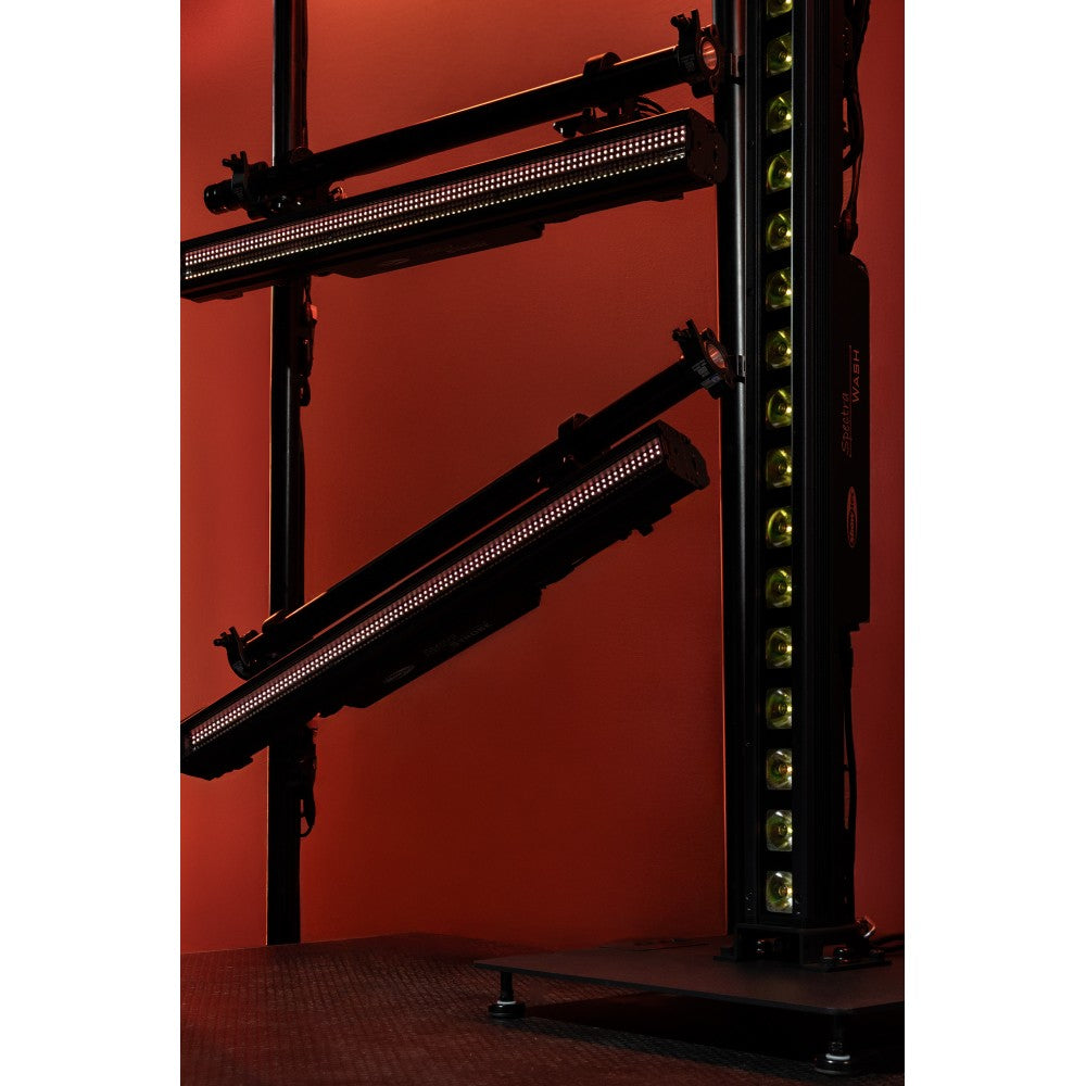 SHOWTEC Spectra Strobe LED Bar 360 x 1W white and 384 x 0.5W RGB - IP65