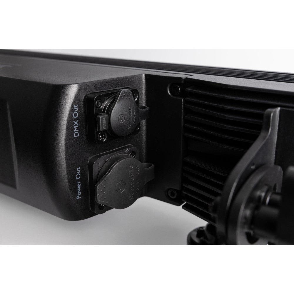SHOWTEC Spectra Wash Barra LED 16 x 20W RGBW - IP65