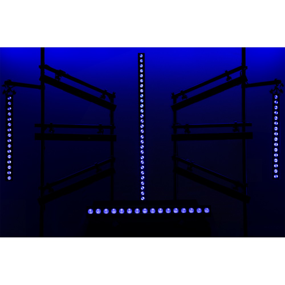 SHOWTEC Spectra Wash Barra LED 16 x 20W RGBW - IP65