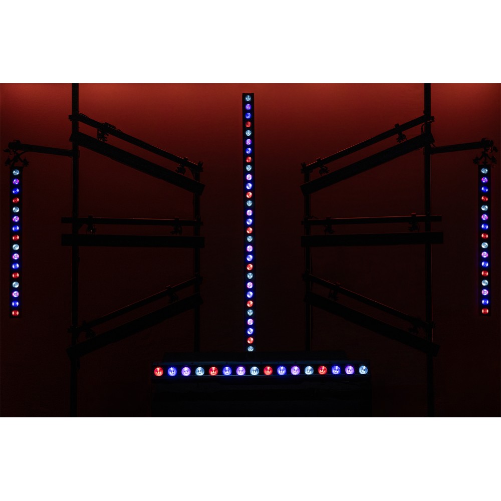 SHOWTEC Spectra Wash Barra LED 16 x 20W RGBW - IP65
