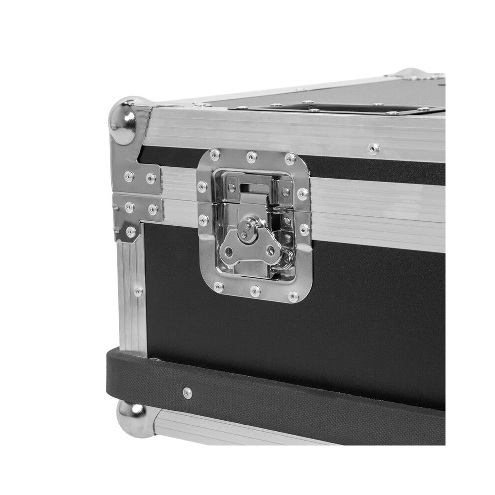 Evolite Flight case for 2 laser bars, with castors and Evolite 8X500RED, 6X400RGB, 6X1000RGB compatibility