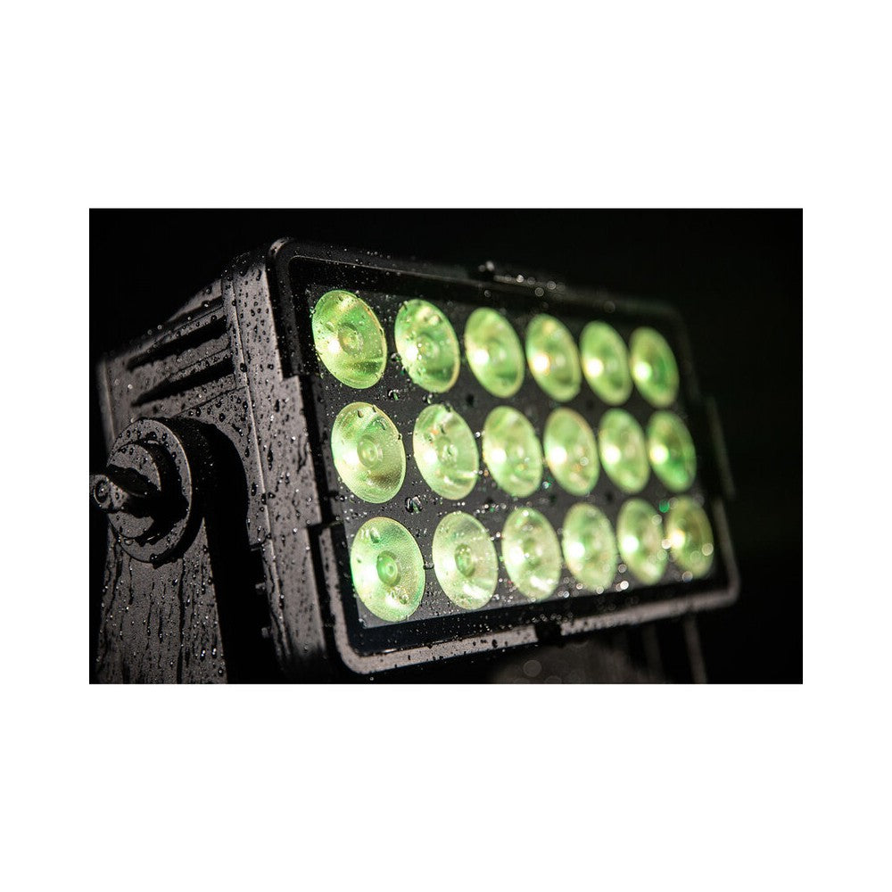 Proyector Briteq IP65 18 x 10 W RGBL ACCU + WDMX, a batería