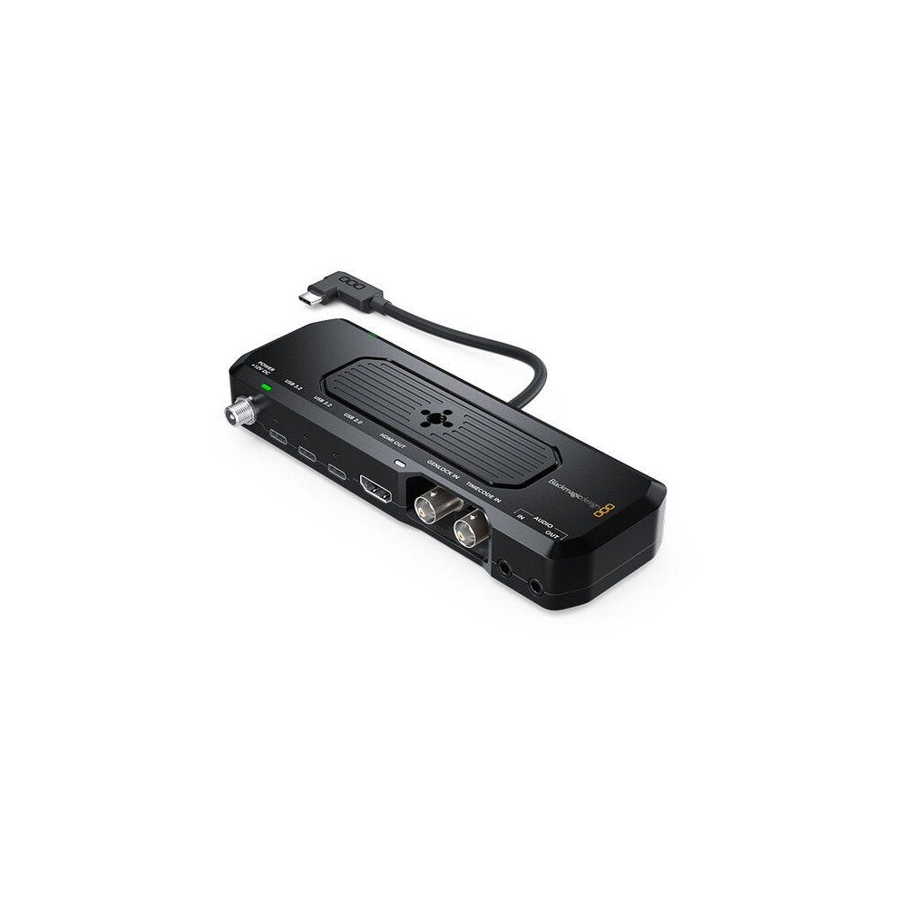 Dispositivo Blackmagic Design para transformar el iPhone 17 Pro en una herramienta de cine profesional, añadiendo conexiones avanzadas como Ti