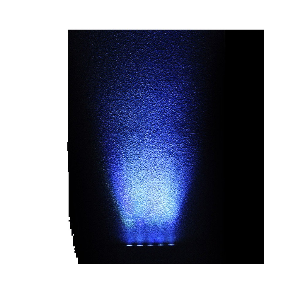 BoomTone DJ 5 x RGBW 4-in-1 8 W ultra-compact black LED bar. Remote control included.