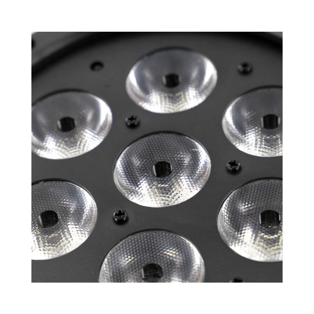 Mac Mah 7 x 12 W 6-in-1 RGBWA-UV, high brightness flat LED projector