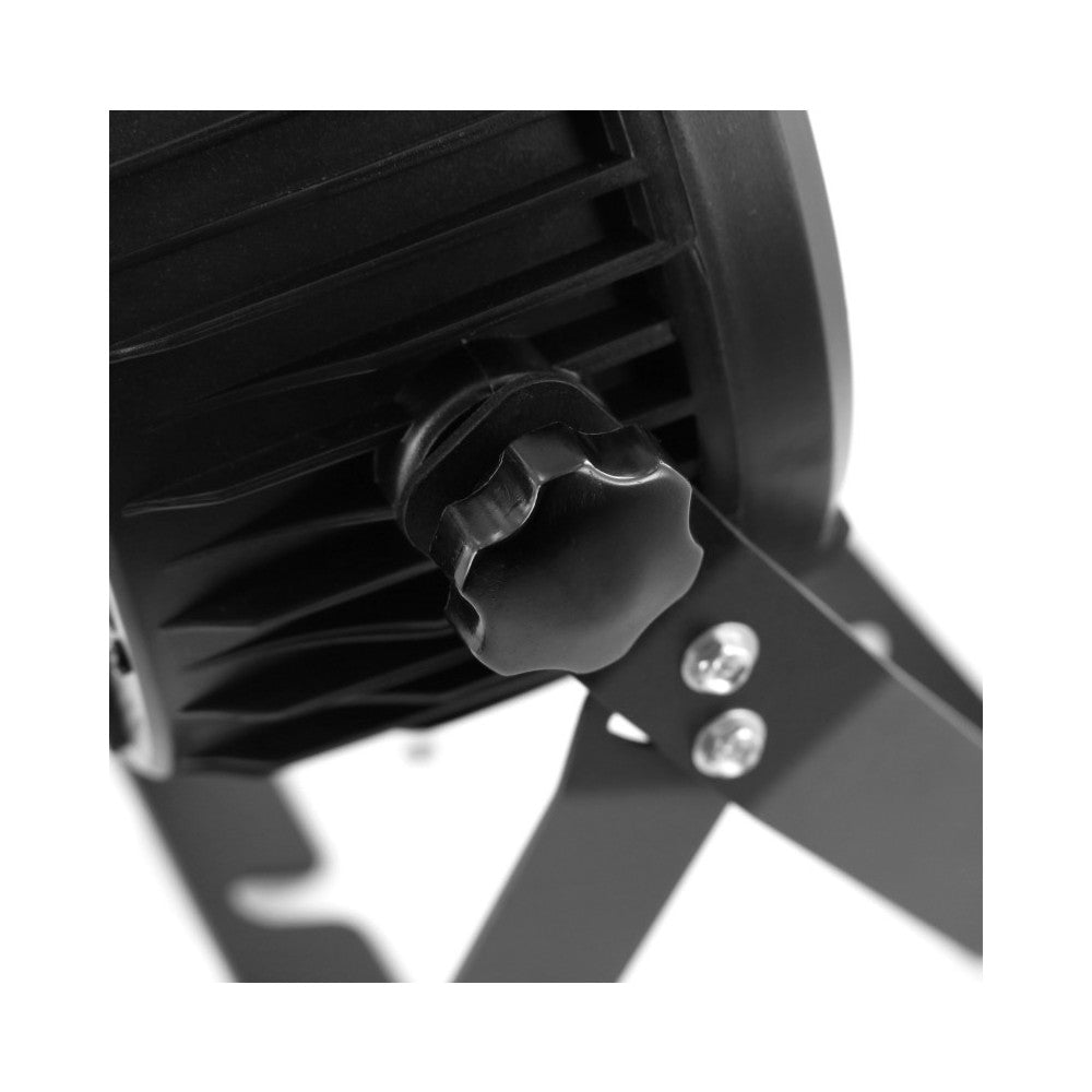 Mac Mah 7 x 12 W 6-in-1 RGBWA-UV, high brightness flat LED projector