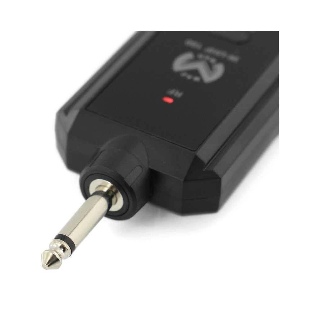 Mac Mah Professional handheld wireless transmitter / receiver, 660 - 690 MHz