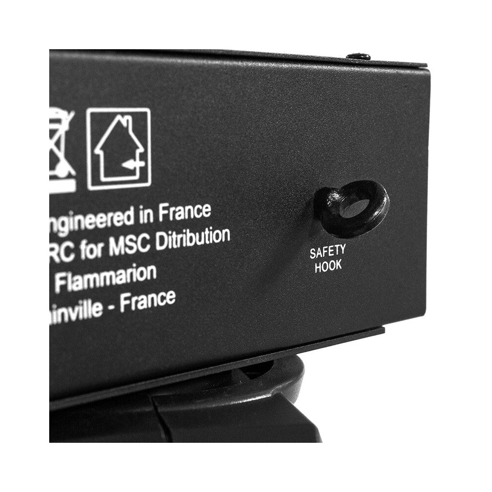 Mac Mah Animation LED bar consisting of 2 x 30 W Spot moving heads, 2 Derby effects, 2 x 4-in-1 RGB-UV LED PARs, a Strobe effect