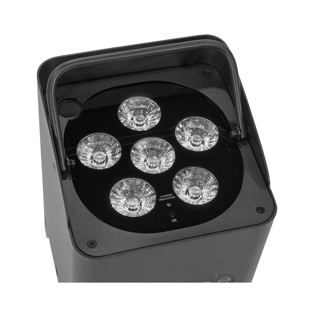 Mac Mah All-in-one lighting solution based on archi LED spotlight, designed for mobility. 6 stand-alone IP65 LED spotlights batt
