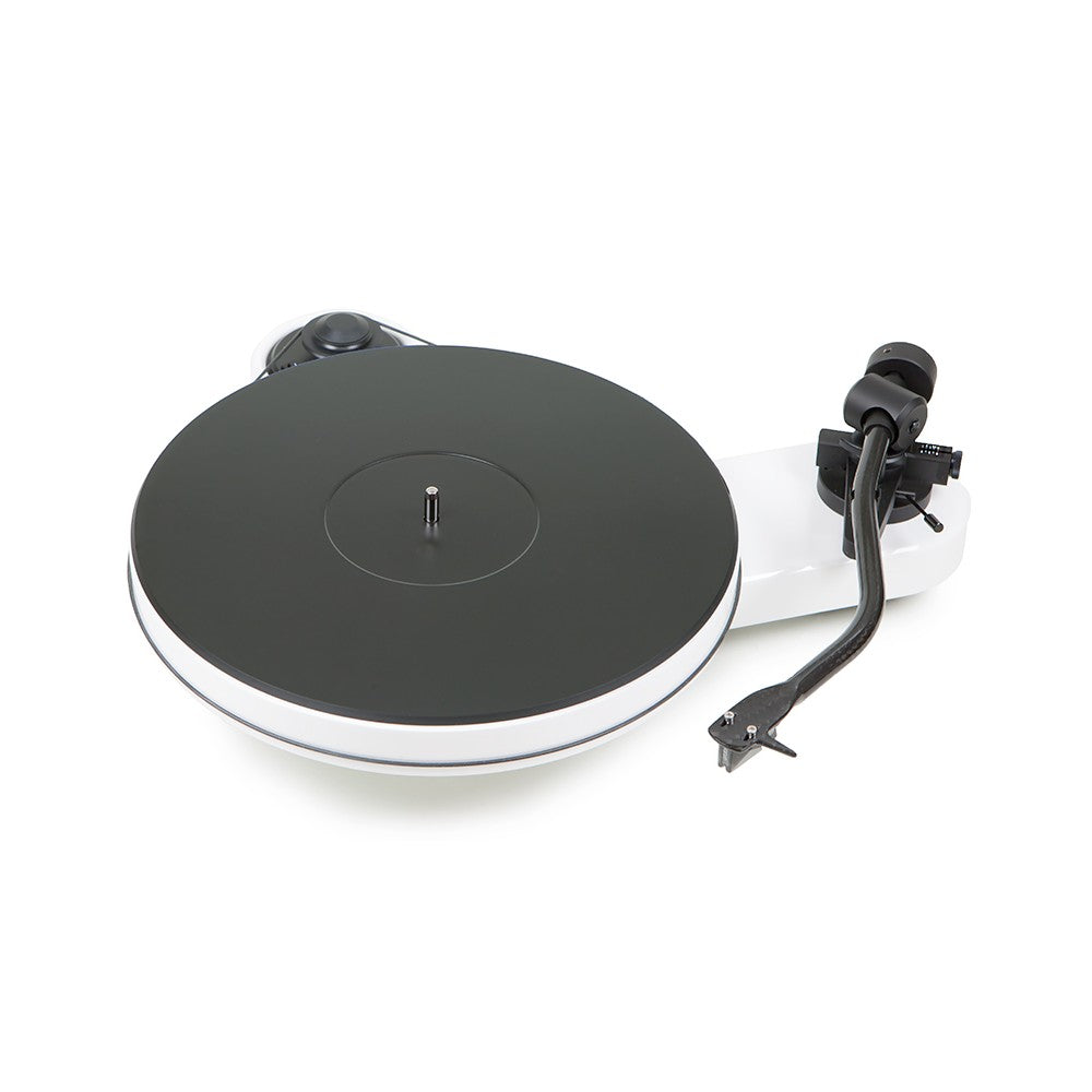 PRO-JECT RPM-3 CARBON / 2M-SILVER Manual Turntable Black