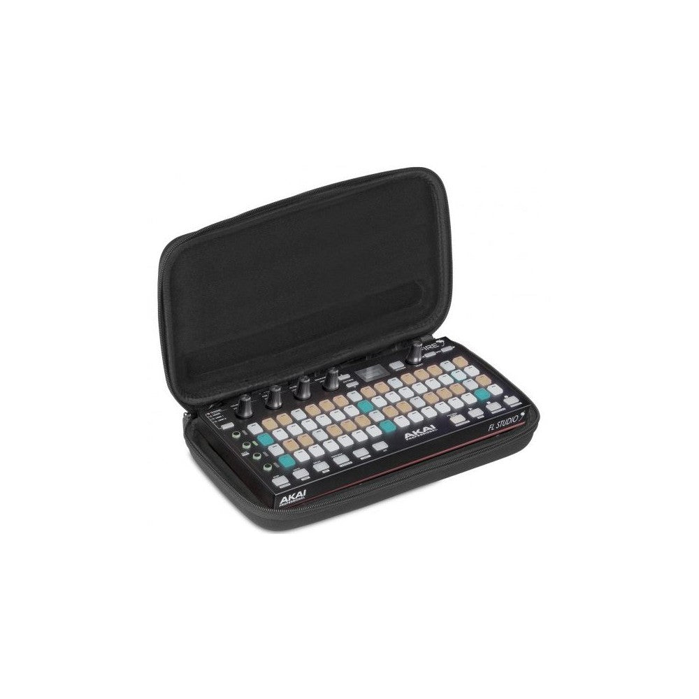 UDG GEAR U8477BL - CREATOR AKAI FIRE HARDCASE BLACK