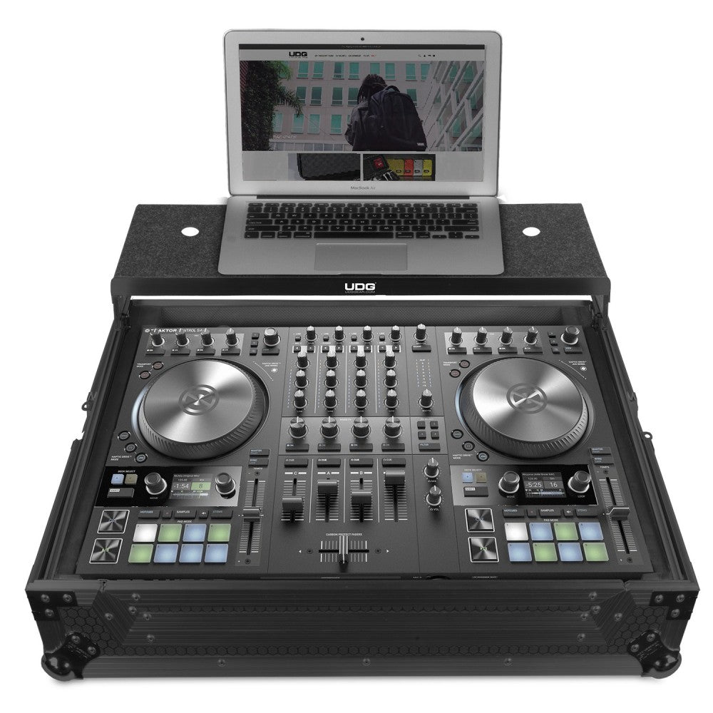 UDG GEAR U91064BL - FC NI TRAKTOR KONTROL S4 MK3 BLACK PLUS (LAPTOP SHELF)