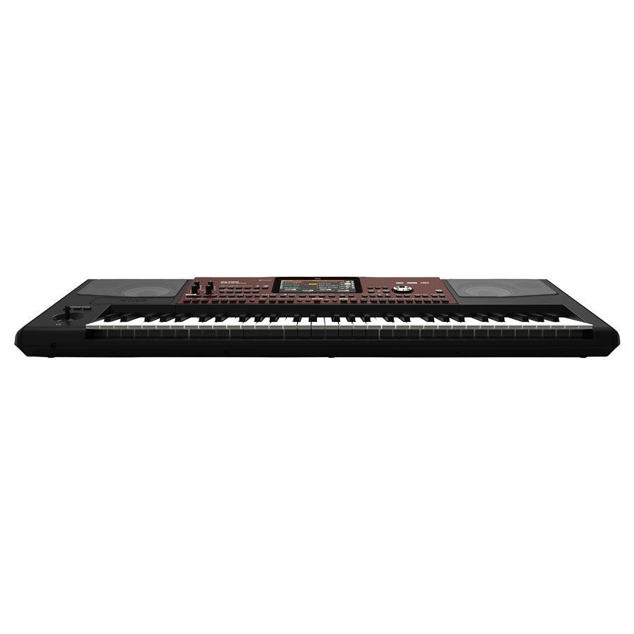 Korg Pa700